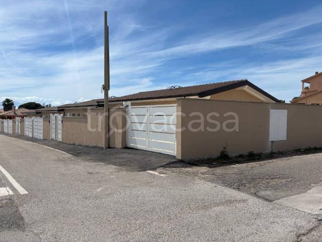 Villa a schiera in vendita ad Ardea via Novara, 16A, Nuova Florida