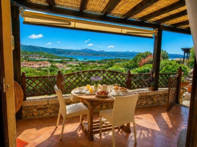 Villa a schiera in vendita ad Arzachena