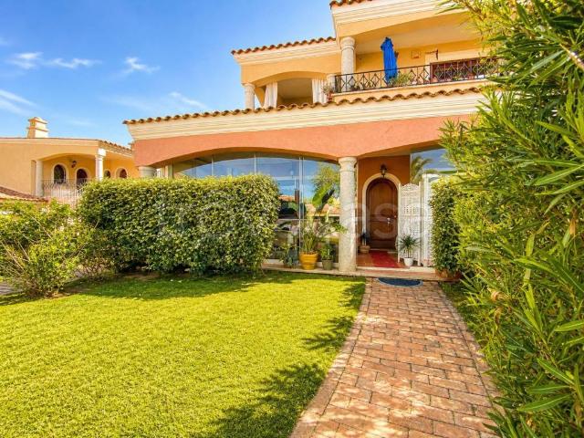 Villa a schiera in vendita ad Arzachena via Raimondo Chiodino, 6