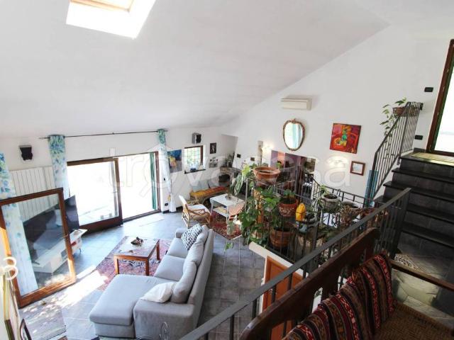 Villa a schiera in vendita ad Avegno, Salto Chiesa