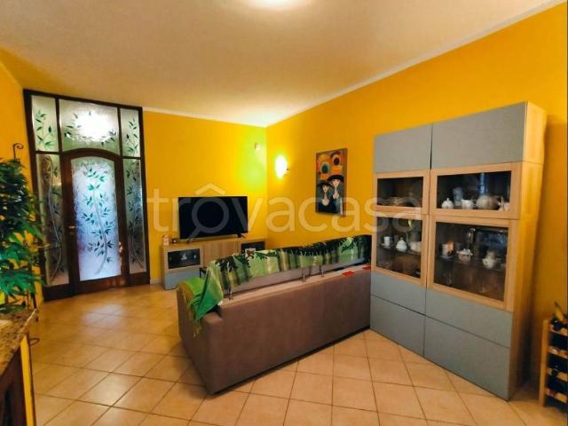 Villa a schiera in vendita a Luni