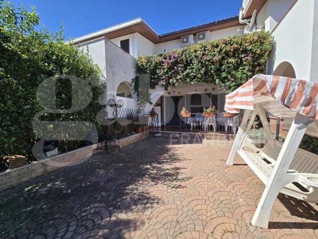 Villa a schiera Tortoreto. Rif.: Cod. rif 3329867VRG