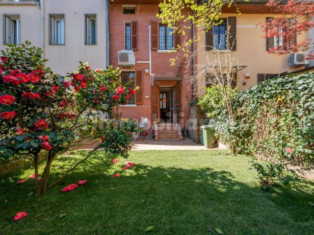 Villa a schiera via Monte Generoso 48, Certosa, Milano