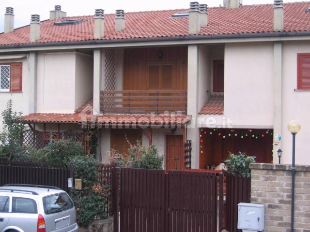 Villa a schiera via Campania, Cecchina, Albano Laziale
