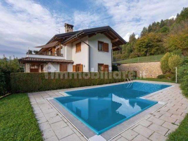 Villa a schiera via dei Murù, Centro, Clusone