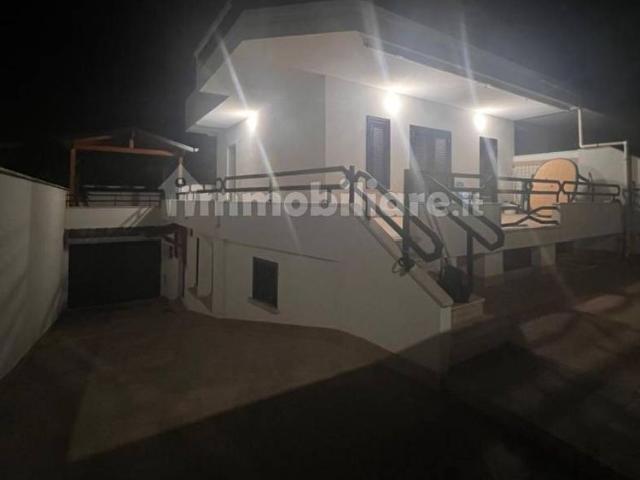 Villa a schiera via dei Passeri 19, Lido dei Coralli Sabbiedoro, Ardea