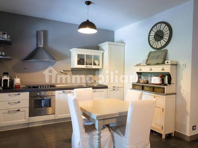 Villa a schiera via dei Platani, Centro, Trevignano Romano