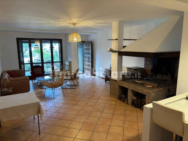 Villa a schiera via della Piana, Centro, Trevignano Romano