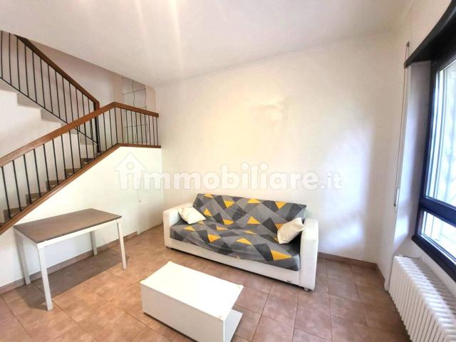 Villa a schiera via Ferecrate, Casal Palocco, Roma