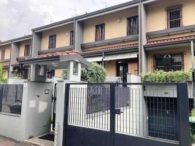 Villa a schiera via Giacomo Puccini 9, Area Lavanderie, Redecesio, Segrate