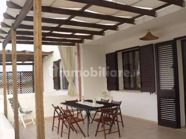 Villa a schiera via Litoranea, Salve