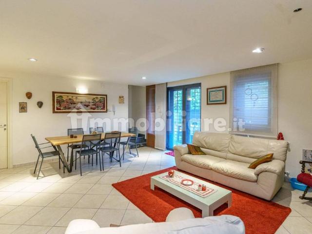 Villa a schiera via Papa Giovanni Paolo II, Trecastagni