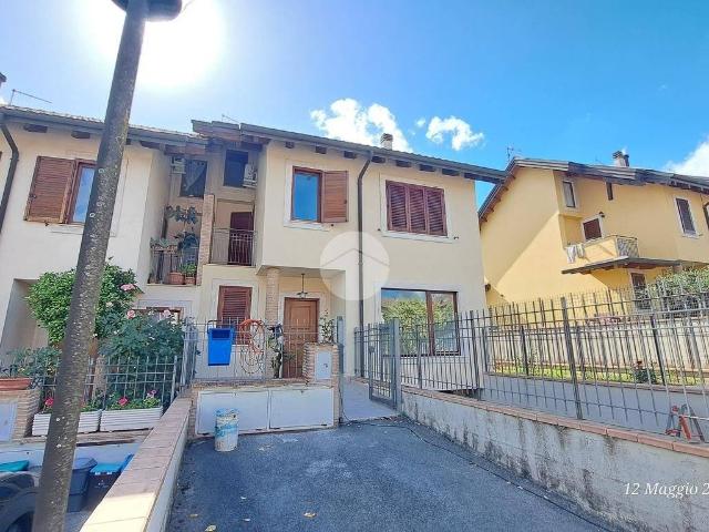 Villa a schiera via Tommaso Landolfi 214, Tribunale, Frosinone