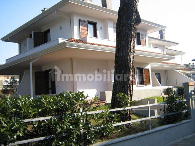 Villa a schiera Villaggio Europa 39, Centro, Lignano Sabbiadoro