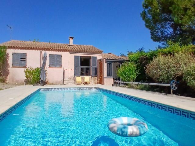 Villa à un étage dans un village agréable 100m² Autignac