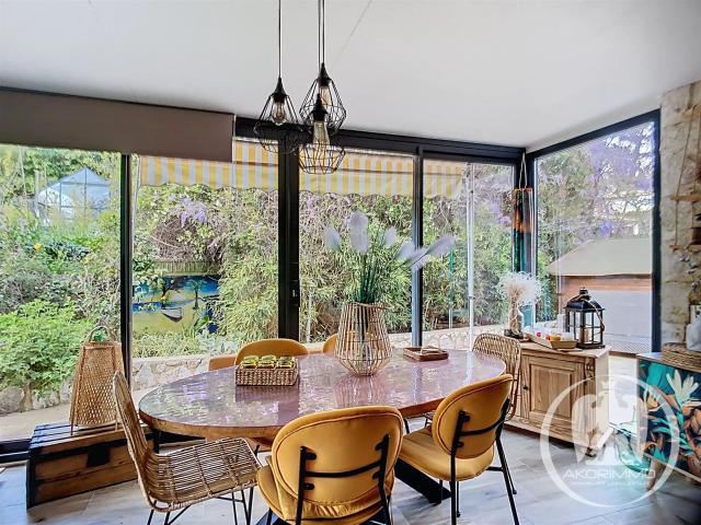 Villa à Vence 3 Appartements 180m² Vence