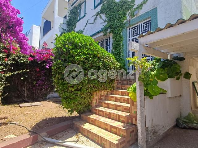 Villa à vendre 454 m², 6 chambres Autre Skhirate Témara