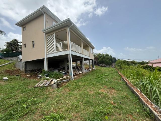 Villa à vendre 4 pièces de 97 m2 LA TRINITE 97220, vue mer…
