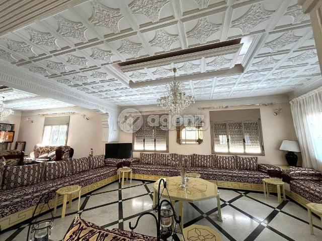 Villa à vendre 552 m², 8 chambres Administratif Tanger
