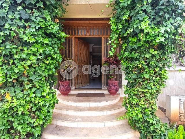 Villa à vendre 671 m², 8 chambres Hay Nahda Rabat