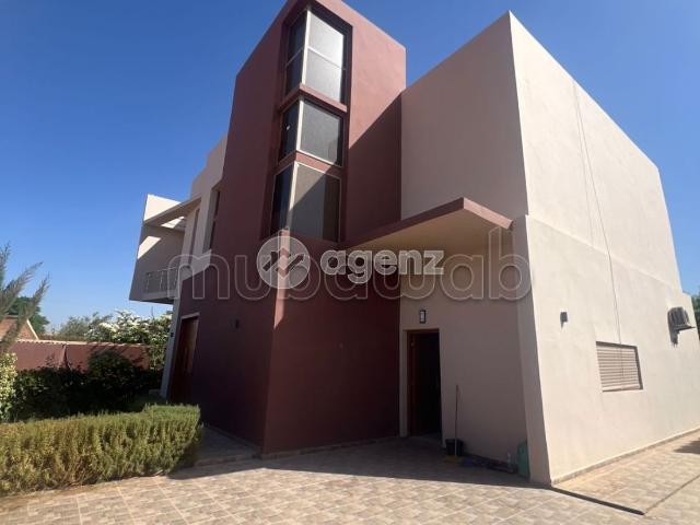 Villa à vendre 690 m², 3 chambres Autre Al Haouz