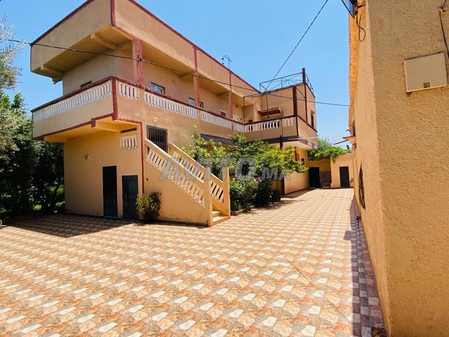 Villa à vendre – 2,4 hectares titrés à proximité