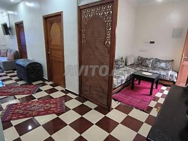 Villa à vendre titrée superficie 1000 m²