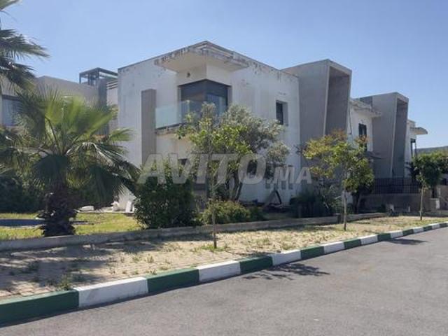 Villa à vendre à Bouskoura