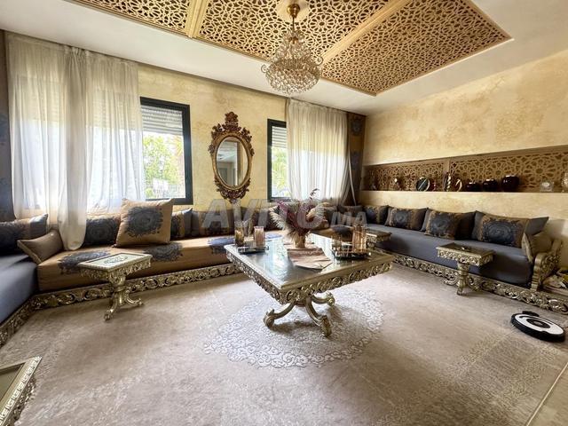 Villa à vendre à Bouskoura