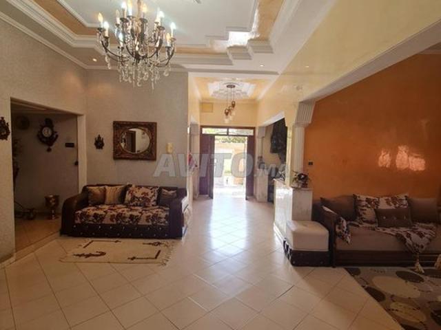 Villa à vendre à Sidi slimane coin très calme