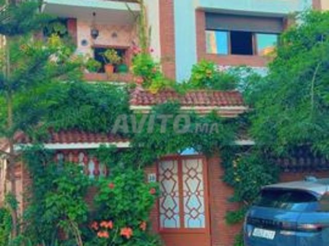 Villa à vendre à temara de 3 façades