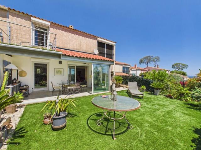 VILLA A VENDRE ANTIBES VALBOSQUET MITOYENNE