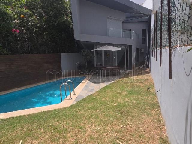 Villa à vendre avec 3 chambres et piscine