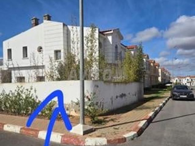 Villa à vendre banlieue de benslimane
