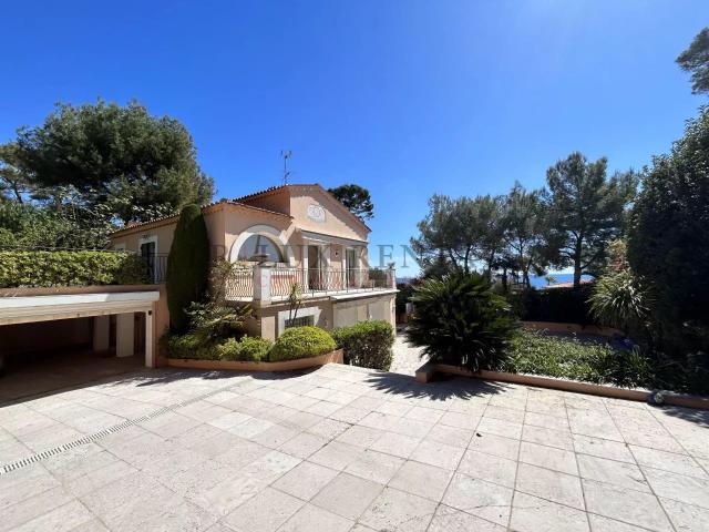 Villa à vendre, Cap d'Antibes, Cote d'Azur, France 234m² Antibes