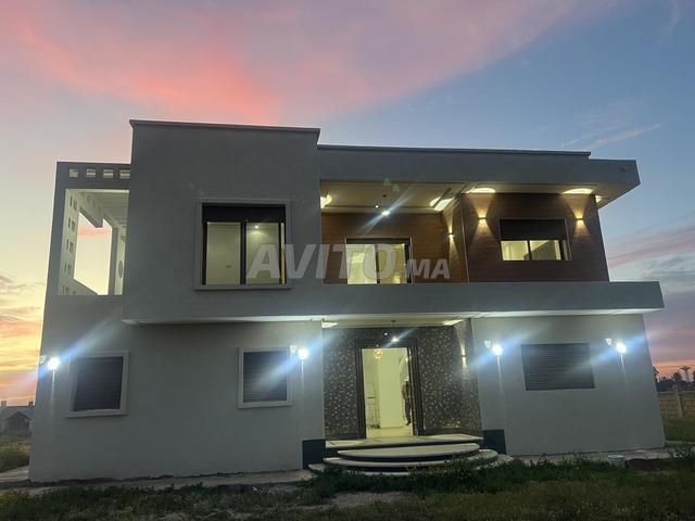 Villa à vendre de 4140 m² terrain R+3