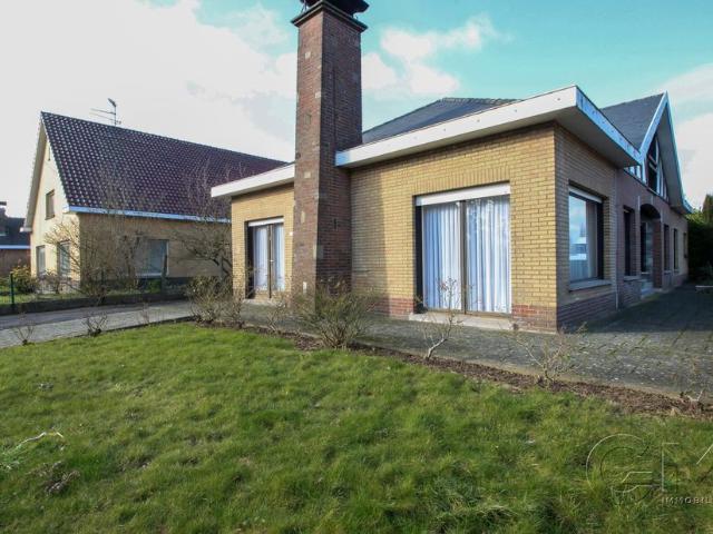 Villa à vendre pour 289000 euro avec 3 chambres à coucher