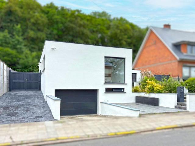 Villa à vendre pour 399000 euro avec 3 chambres à coucher