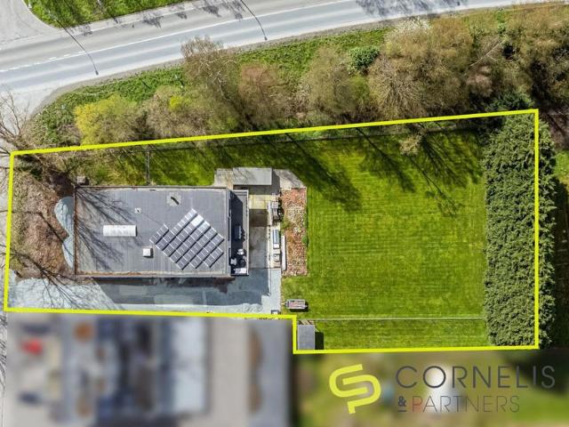 Villa à vendre pour 575000 euro avec 5 chambres à coucher