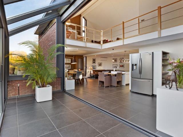Villa à vendre pour 899000 euro avec 2 chambres à coucher