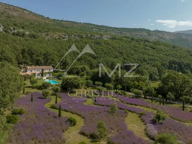 Villa à vendre sur Saint Vallier De Thiey