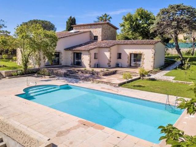 Villa à vendre sur Valbonne