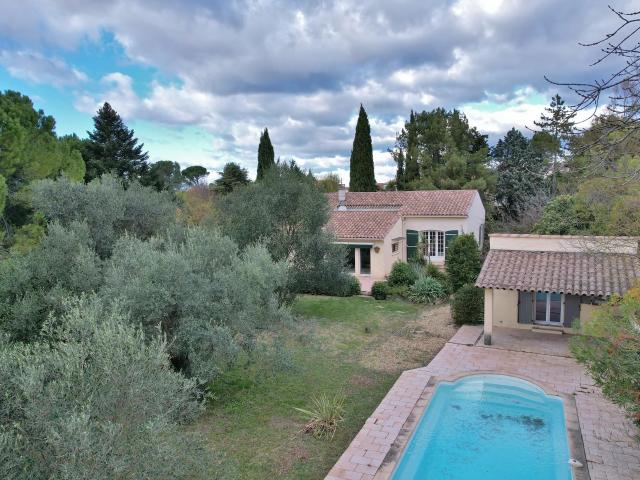 Villa à 20 minutes à l'Ouest d'Uzès, 144m² Uzès