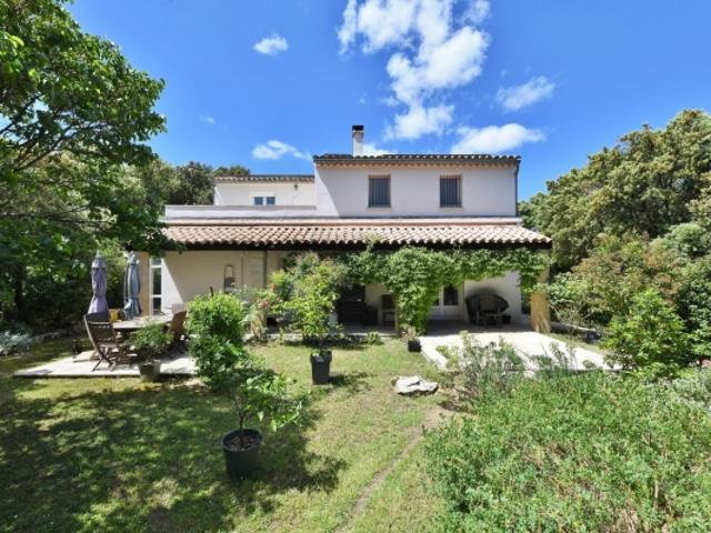 Villa à 5km seulement d'Uzès