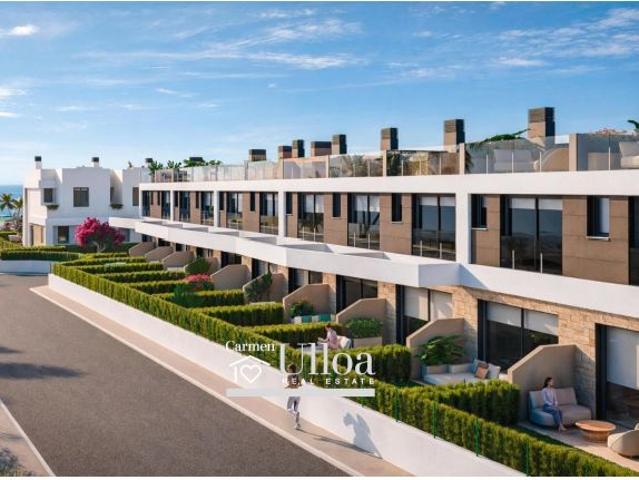 VILLA ADOSADA EN PRIMERA LÍNEA DEL MEDITERRÁNEO EN EL CAMPELLO
