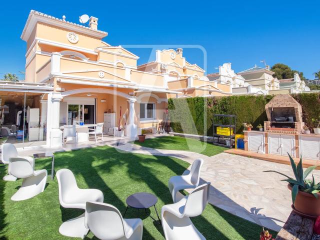 Villa adosada en venta en Calpe, en urbanización Cometa Vall. 125m² Calpe Calp