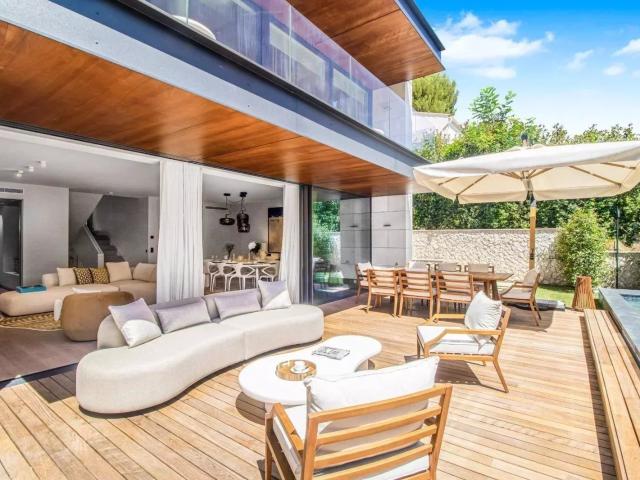 Villa Alpes Maritimes À vendre MZiSJ2408
