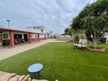 Villa amueblada con alberca, jardín y deptos, Chapultepec, Ensenada