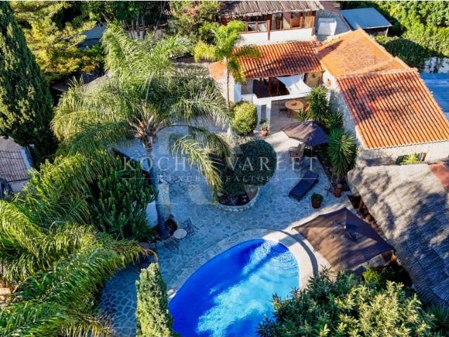 Villa Ananta Finca completamente renovada con casa de invi. 346m² Jávea Xabia