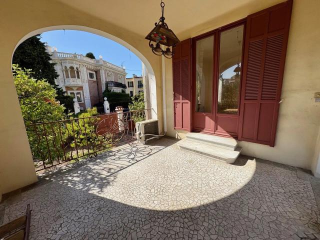 Villa Ancienne Parc Louisa 100m De La Mer 160m² Nice
